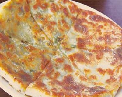 Pan-Fried Chinese Green Onion Pancake 蔥油餅